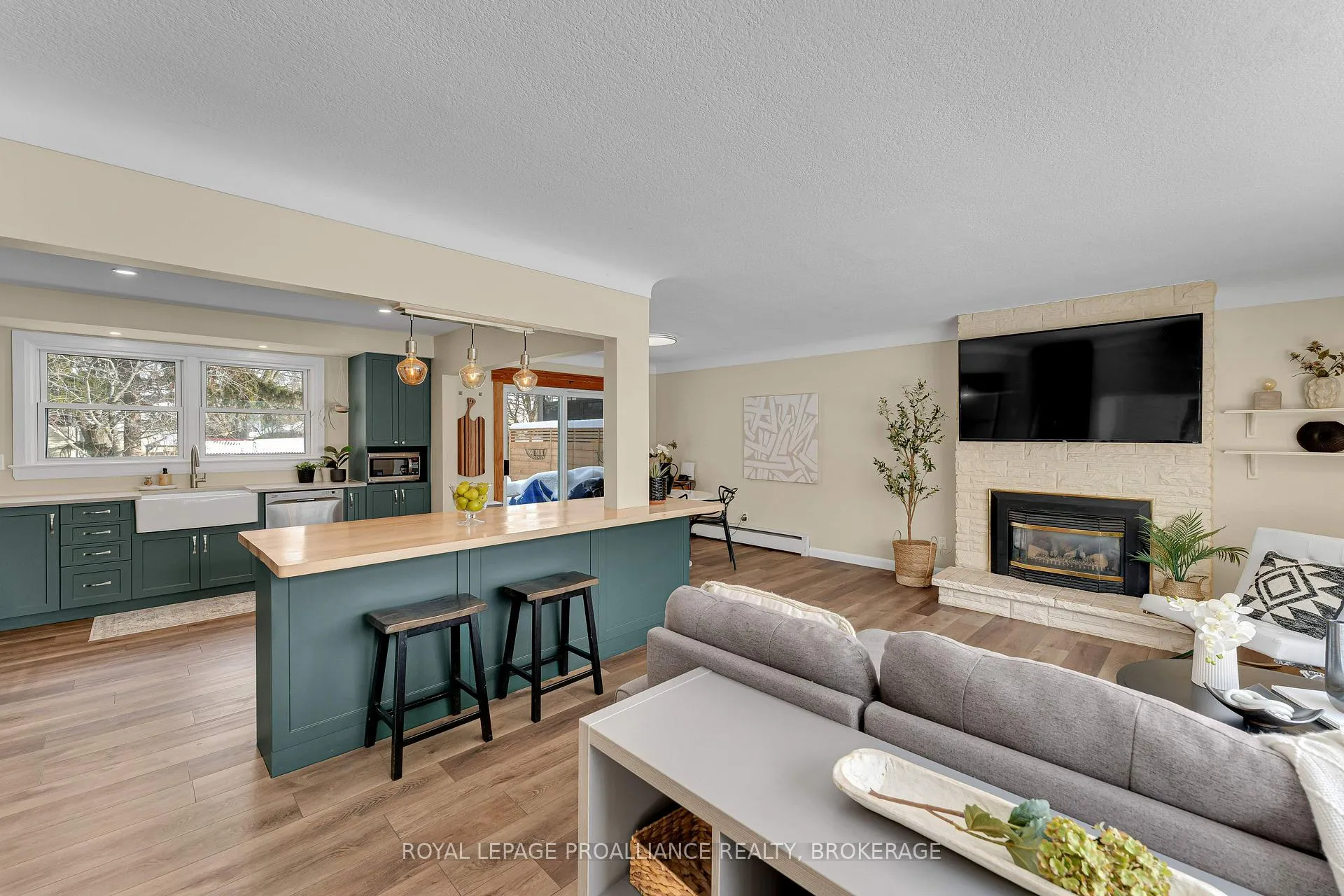 Photo 14 of 10 Crerar Boulevard, Kingston, City Southwest — HOMEH