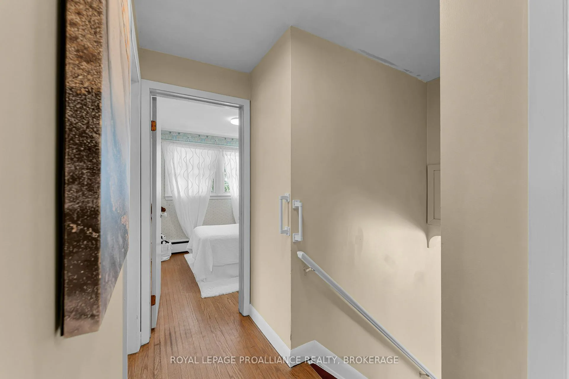 Photo 16 of 10 Crerar Boulevard, Kingston, City Southwest — HOMEH