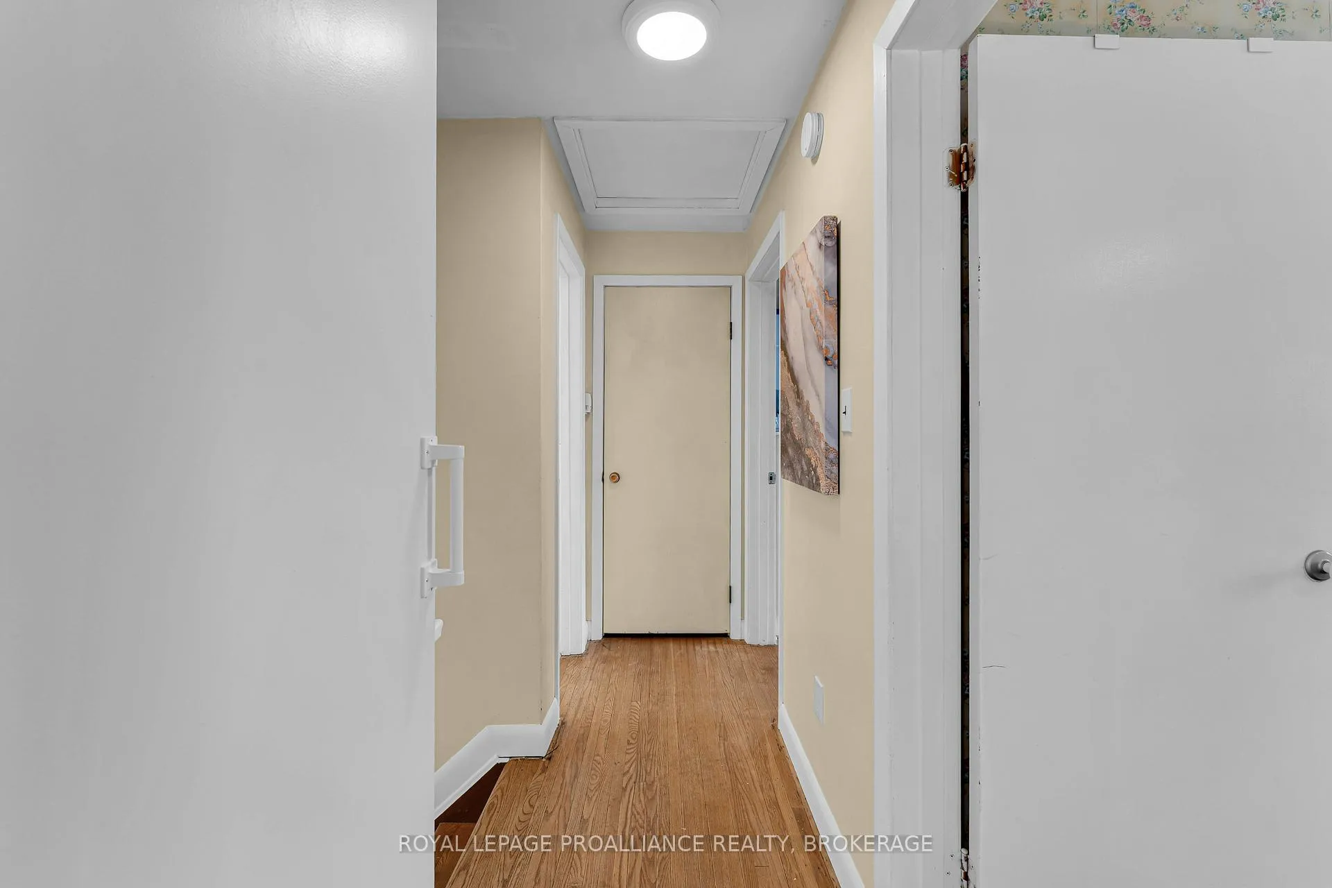 Photo 17 of 10 Crerar Boulevard, Kingston, City Southwest — HOMEH