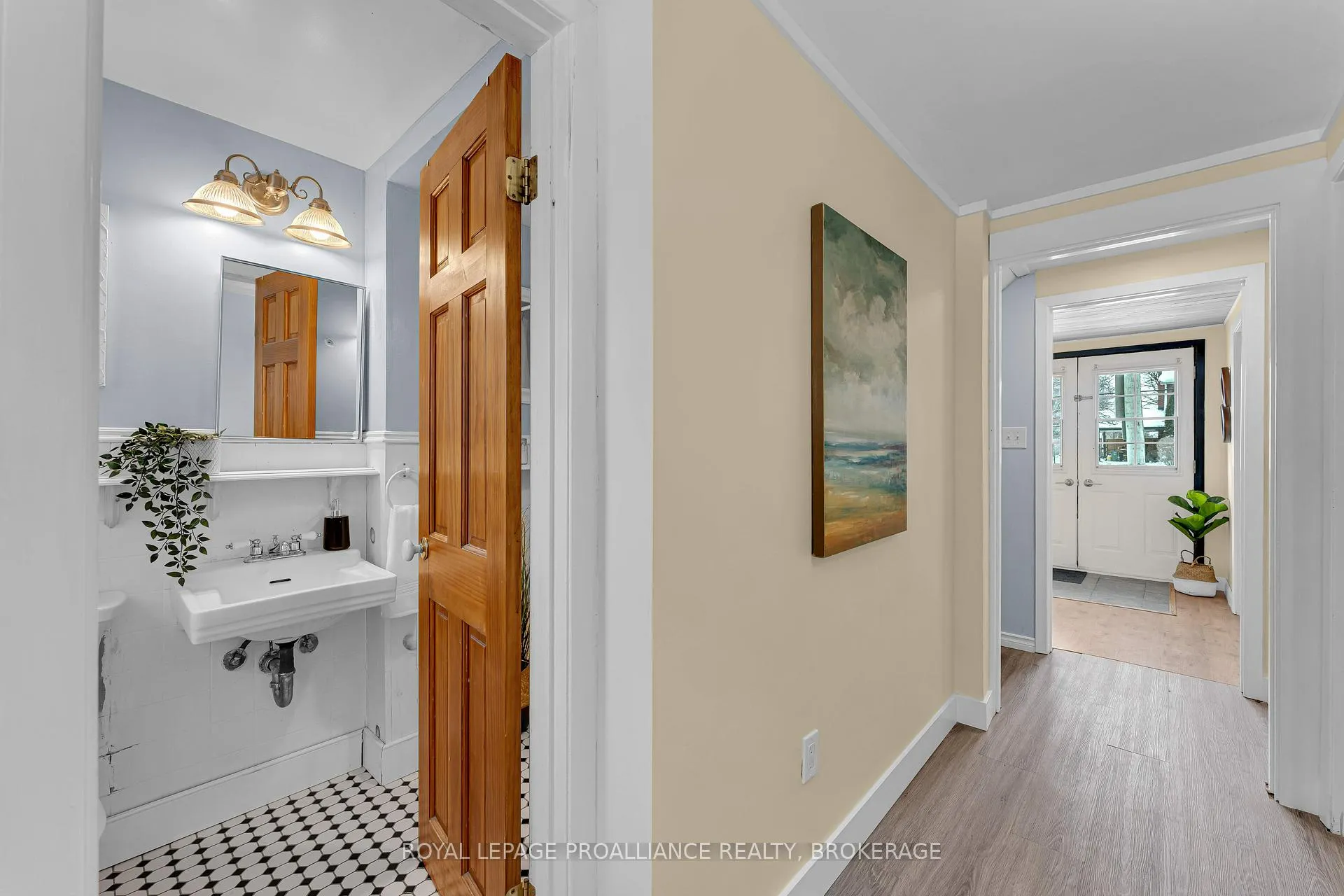 Photo 28 of 10 Crerar Boulevard, Kingston, City Southwest — HOMEH