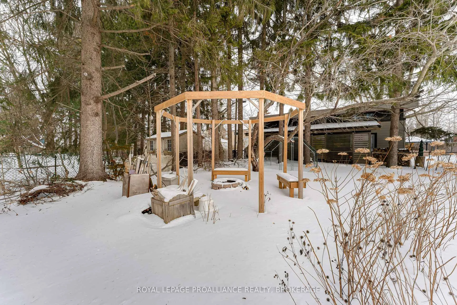 Photo 40 of 10 Crerar Boulevard, Kingston, City Southwest — HOMEH