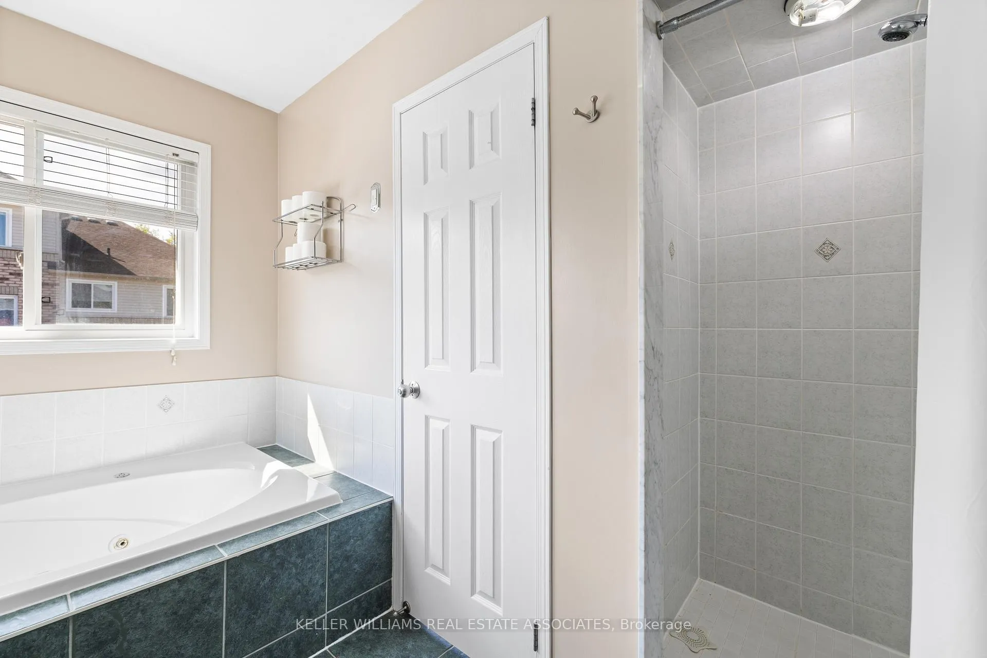 Photo 26 of 1448 Forest Street, Innisfil, Alcona — HOMEH