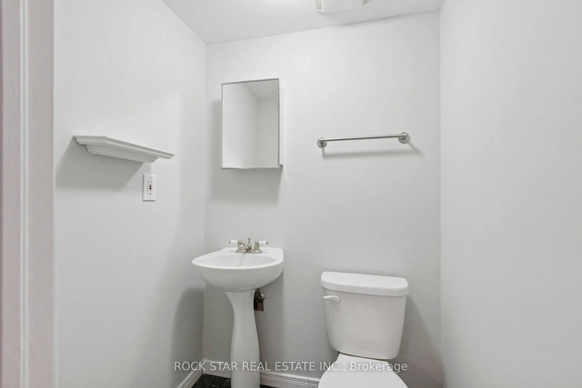 Photo 19 of 64 Dawn Ridge Drive, Kitchener — HOMEH