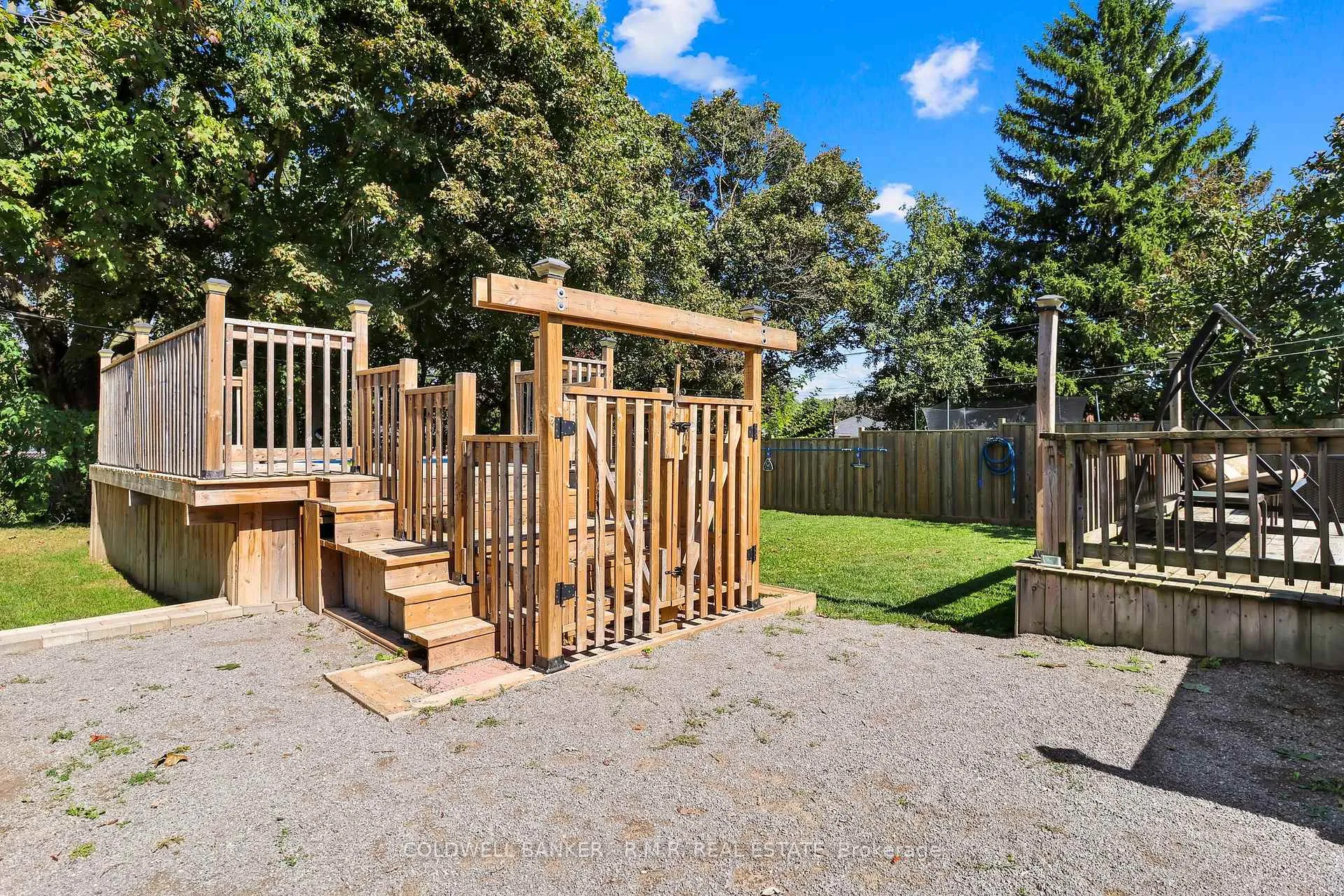 Photo 32 of 856 Florell Drive, Oshawa, Donevan — HOMEH