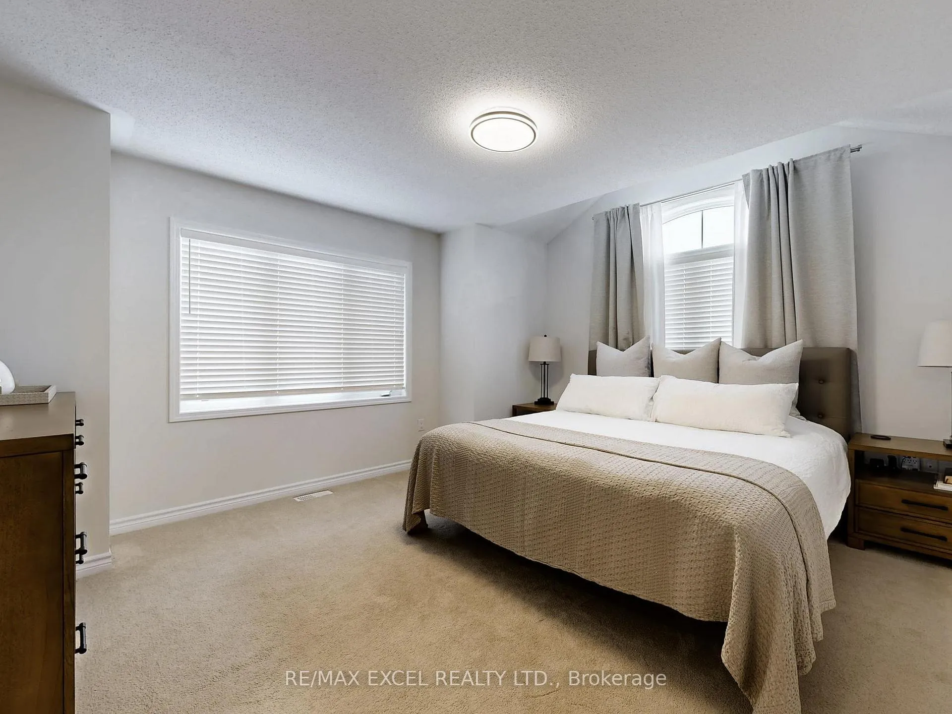 Photo 18 of 89 Hutt Crescent, Aurora, Rural Aurora — HOMEH