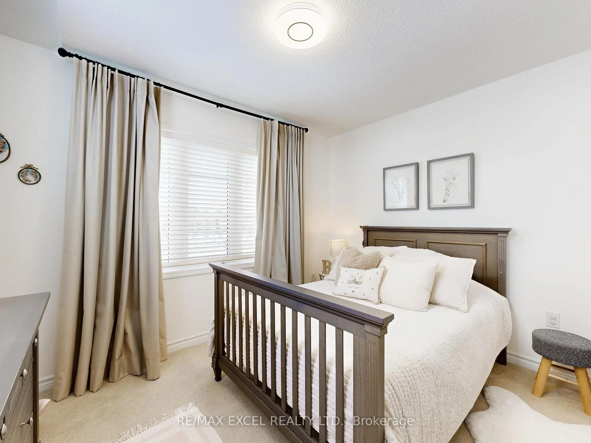 Photo 20 of 89 Hutt Crescent, Aurora, Rural Aurora — HOMEH