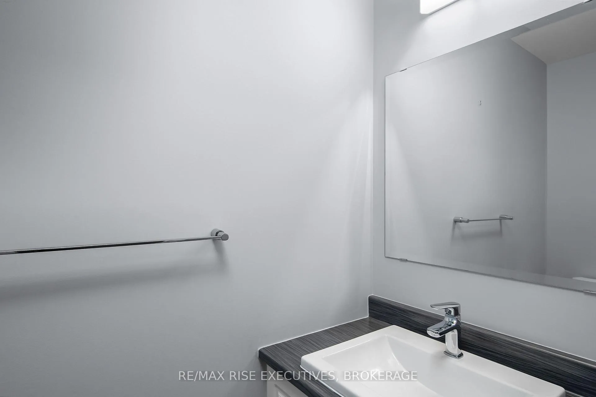 Photo 6 of 1369 Tremont Drive, Kingston, City Northwest — HOMEH