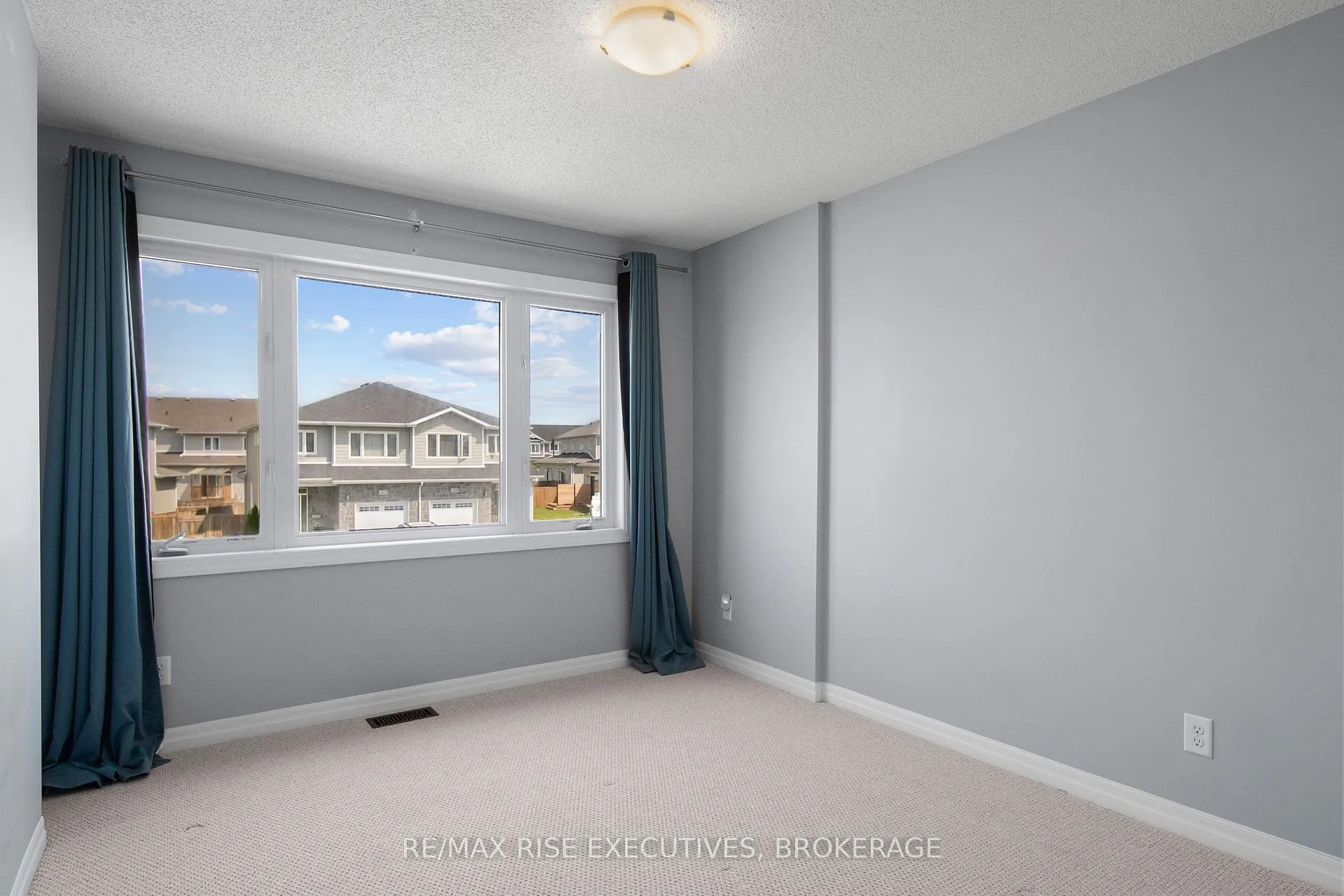 Photo 26 of 1369 Tremont Drive, Kingston, City Northwest — HOMEH