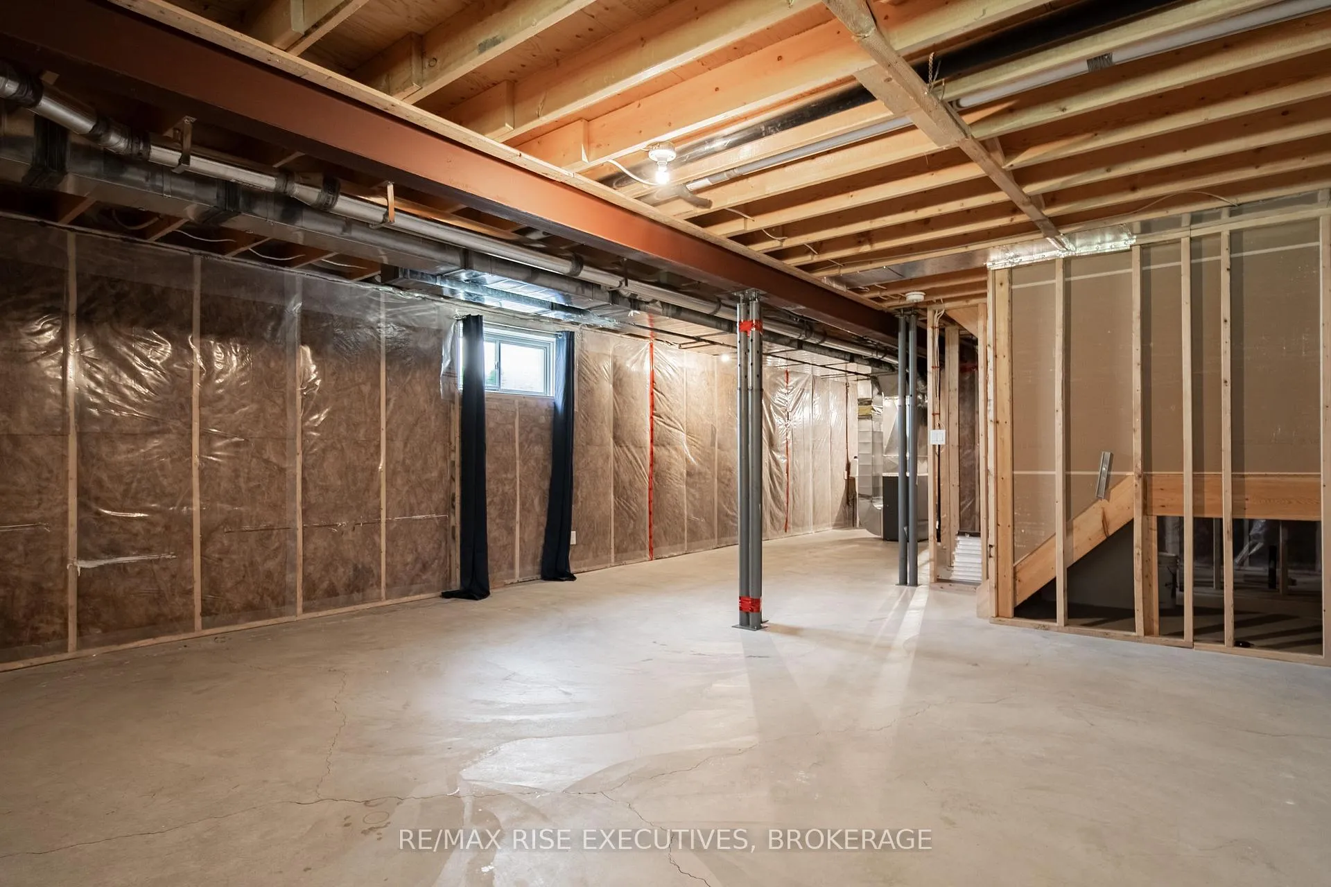 Photo 33 of 1369 Tremont Drive, Kingston, City Northwest — HOMEH