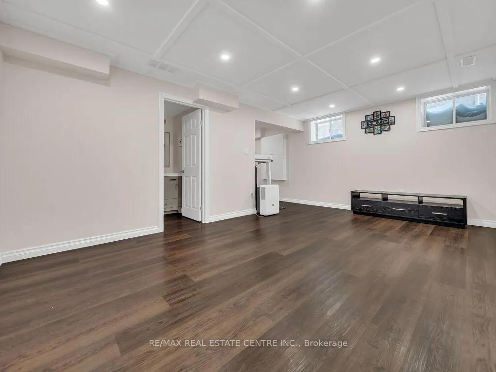 Photo 34 of 144 Summit Ridge Drive, Guelph, Grange Road — HOMEH