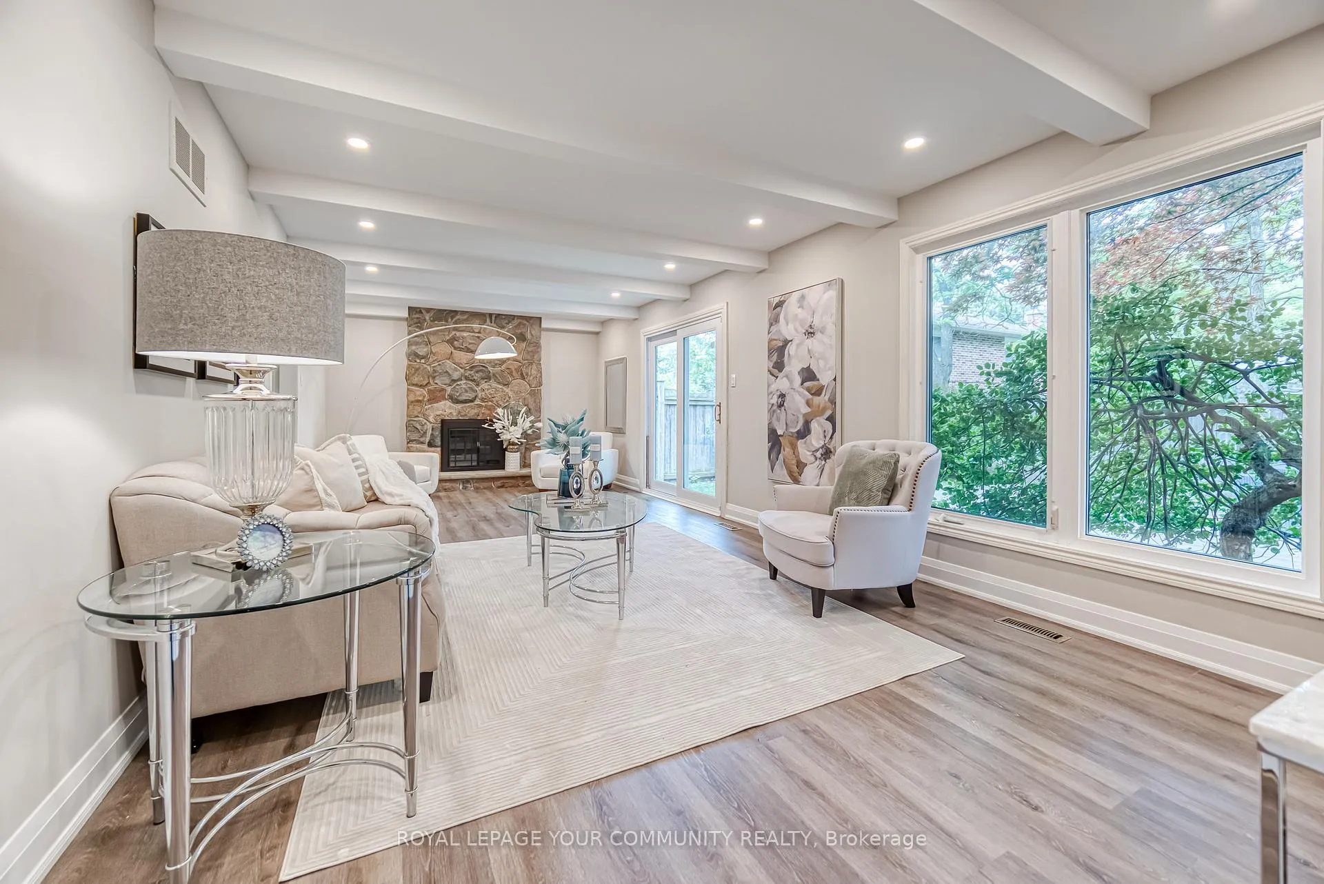 Photo 6 of 14 Julia Street, Markham, Thornhill — HOMEH