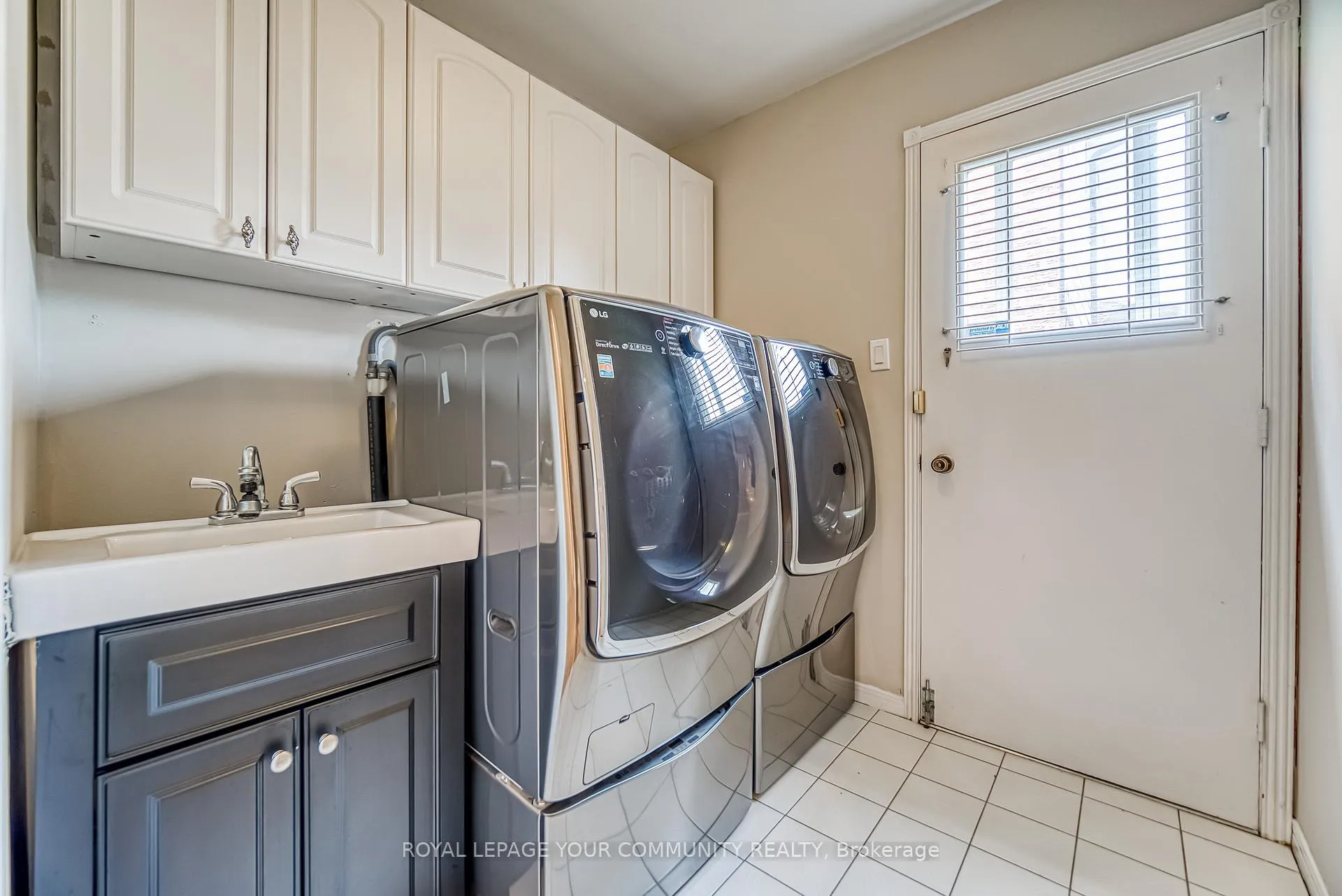 Photo 16 of 14 Julia Street, Markham, Thornhill — HOMEH