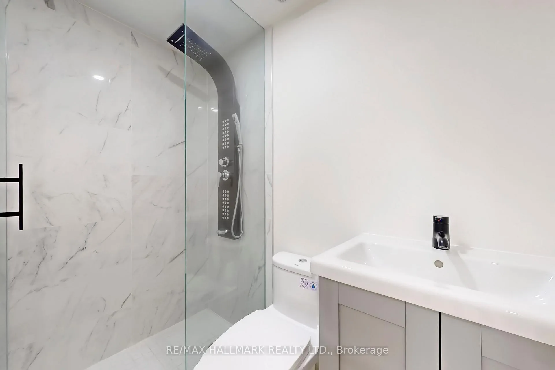 Photo 36 of 16 Mulberry Crescent, Toronto, Oakwood Village — HOMEH