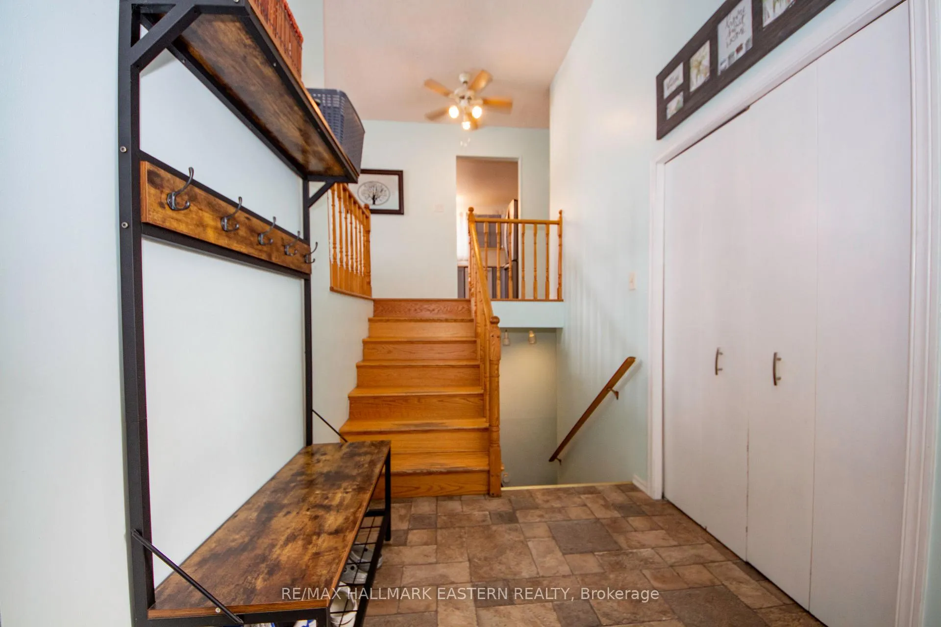 Photo 3 of 2229 Lynhaven Road, Peterborough, Monaghan Ward 2 — HOMEH