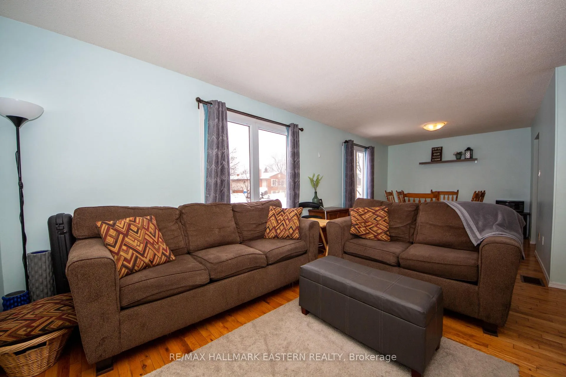 Photo 7 of 2229 Lynhaven Road, Peterborough, Monaghan Ward 2 — HOMEH