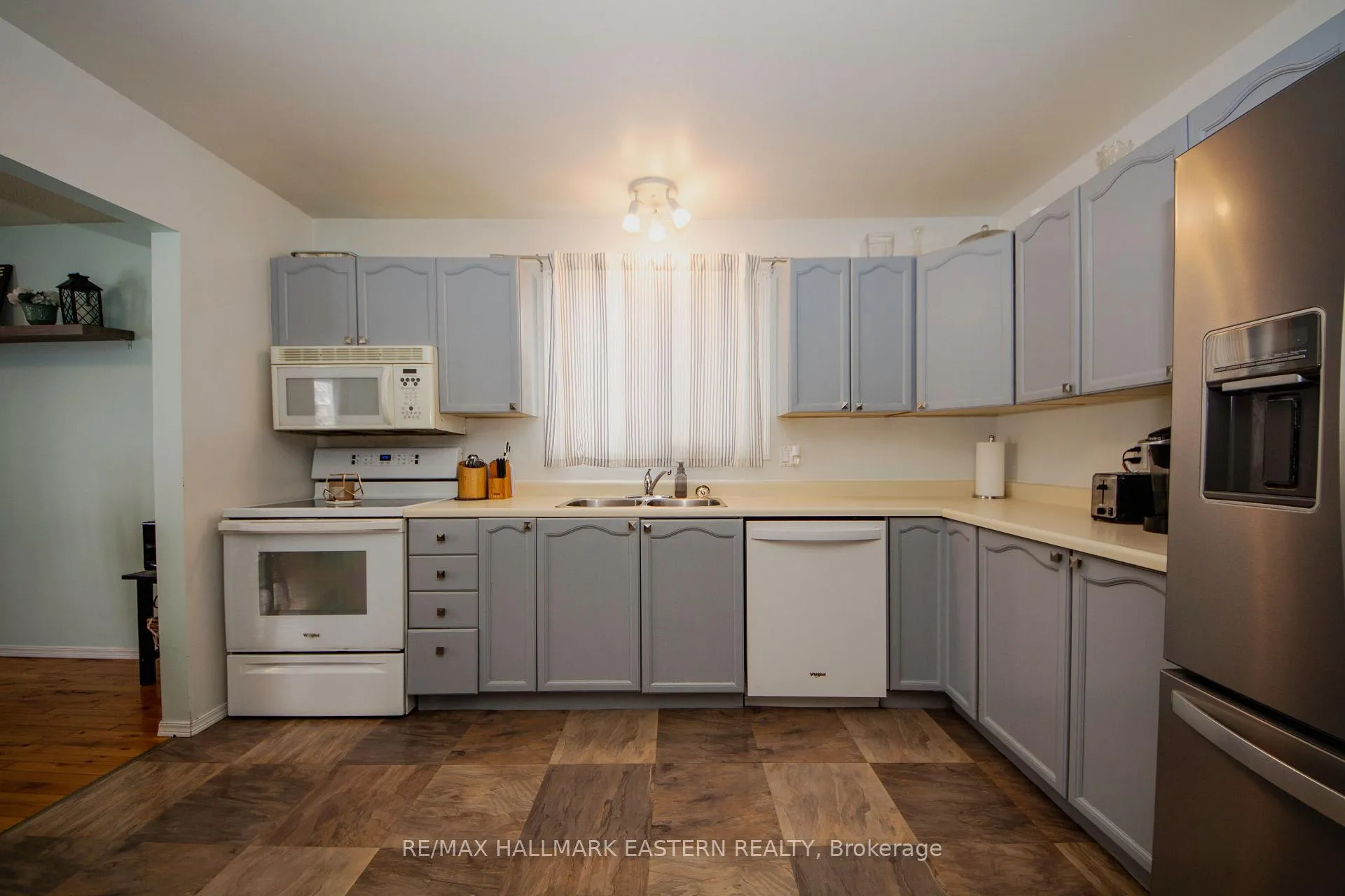 Photo 12 of 2229 Lynhaven Road, Peterborough, Monaghan Ward 2 — HOMEH