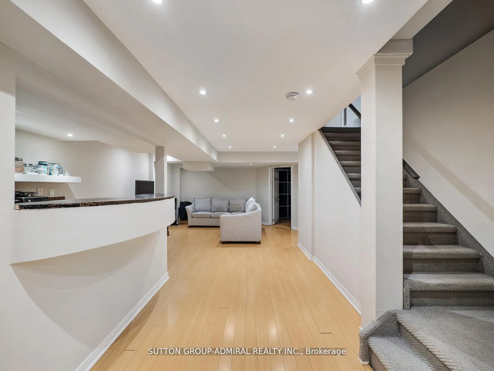 Photo 25 of 192 Chayna Crescent, Vaughan, Patterson — HOMEH