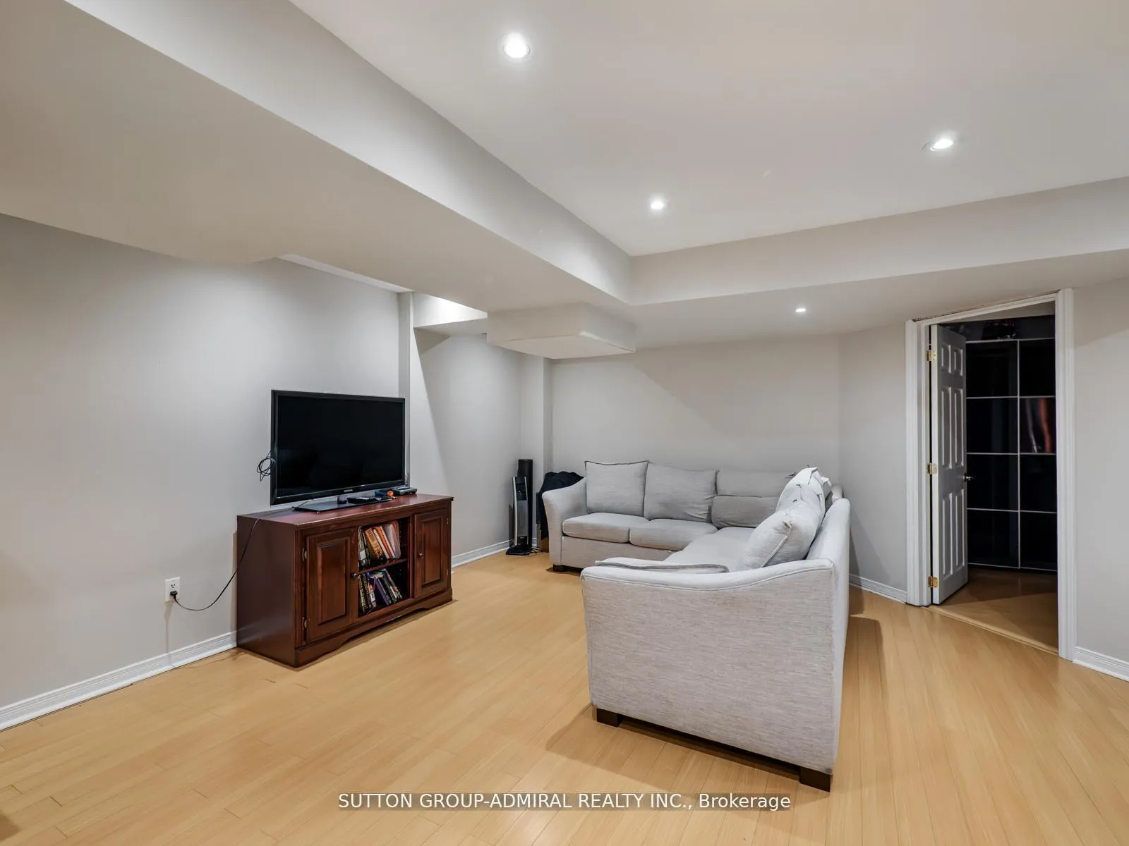 Photo 26 of 192 Chayna Crescent, Vaughan, Patterson — HOMEH