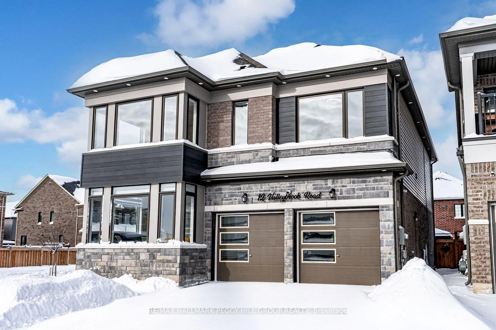 Photo 1 of 12 Valleybrook Road, Barrie, Rural Barrie Southeast — HOMEH