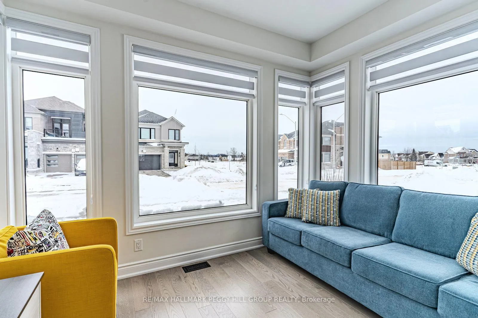 Photo 6 of 12 Valleybrook Road, Barrie, Rural Barrie Southeast — HOMEH