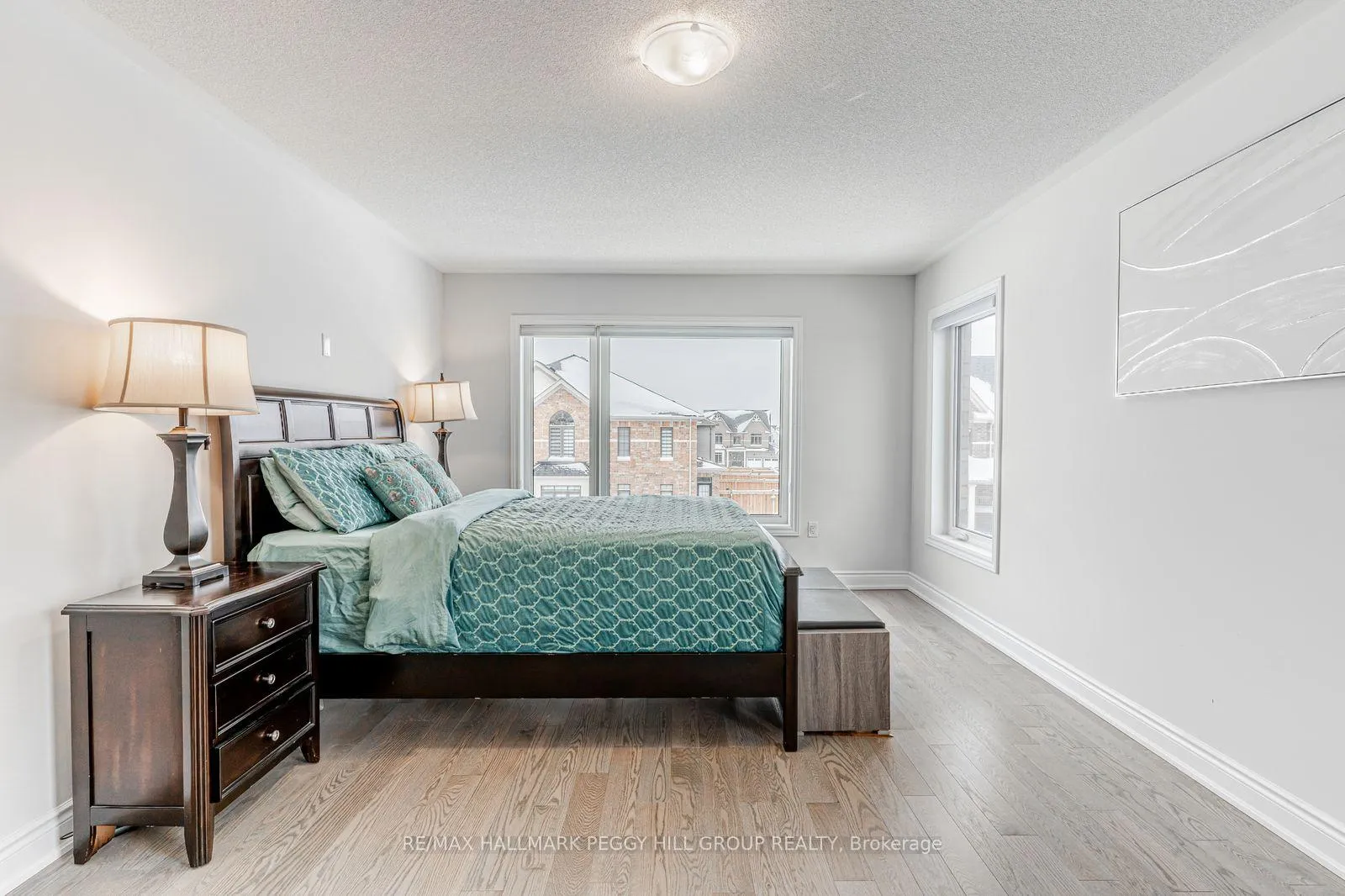 Photo 7 of 12 Valleybrook Road, Barrie, Rural Barrie Southeast — HOMEH