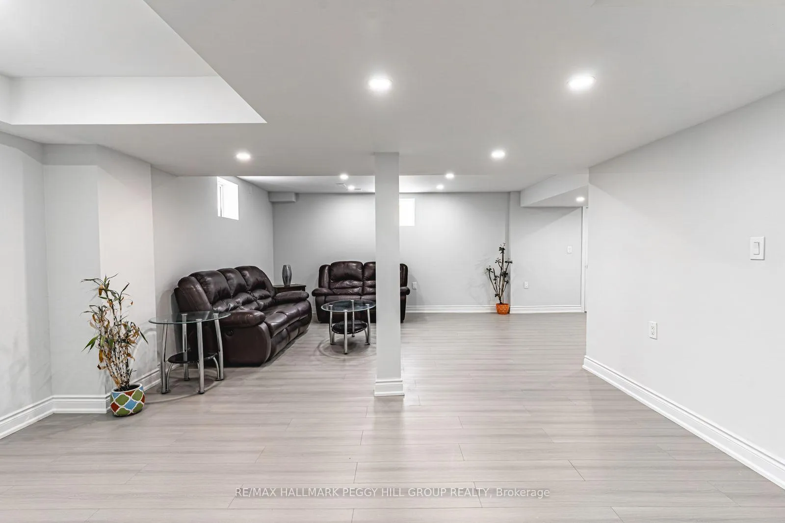 Photo 13 of 12 Valleybrook Road, Barrie, Rural Barrie Southeast — HOMEH
