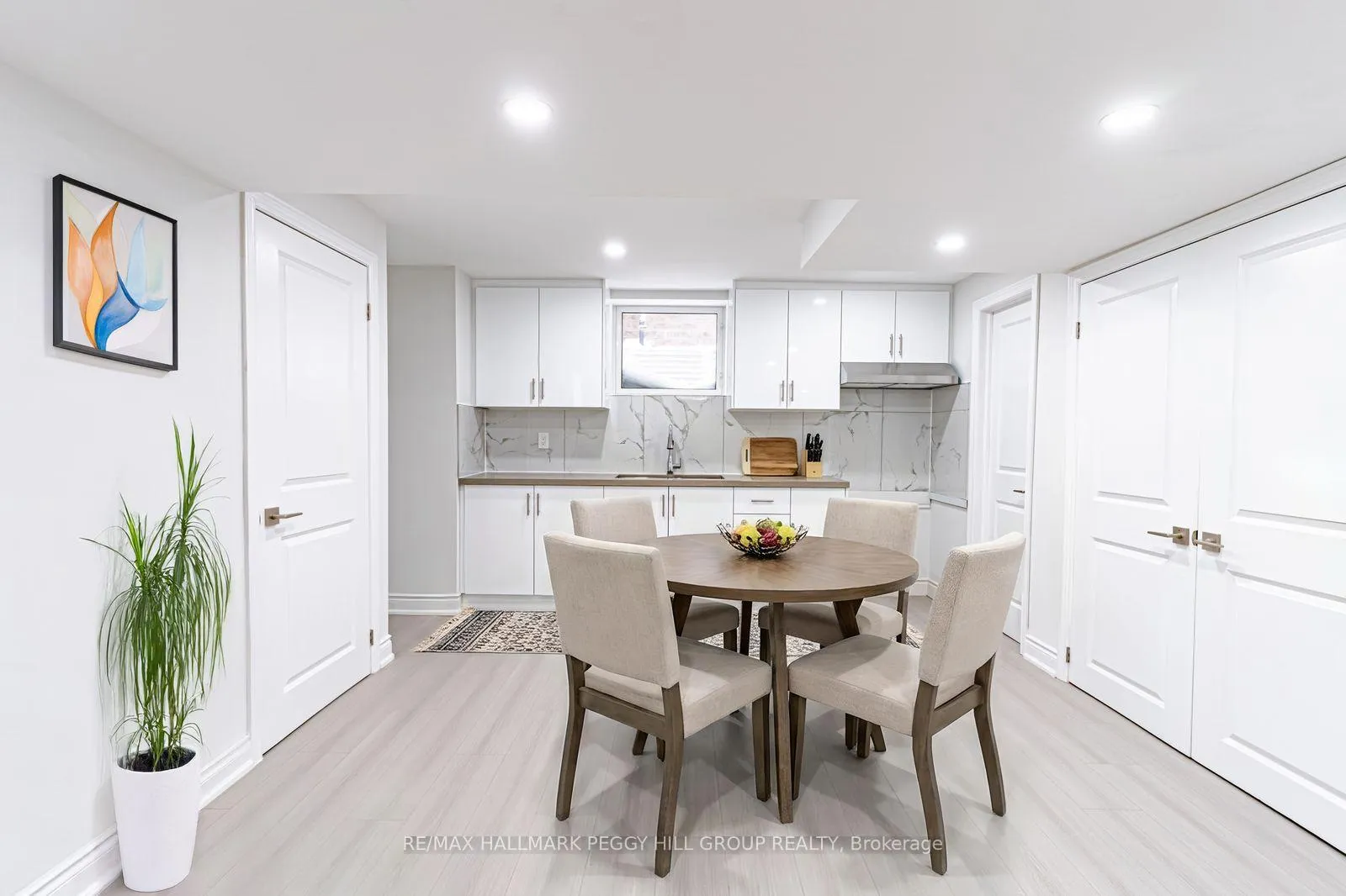 Photo 14 of 12 Valleybrook Road, Barrie, Rural Barrie Southeast — HOMEH