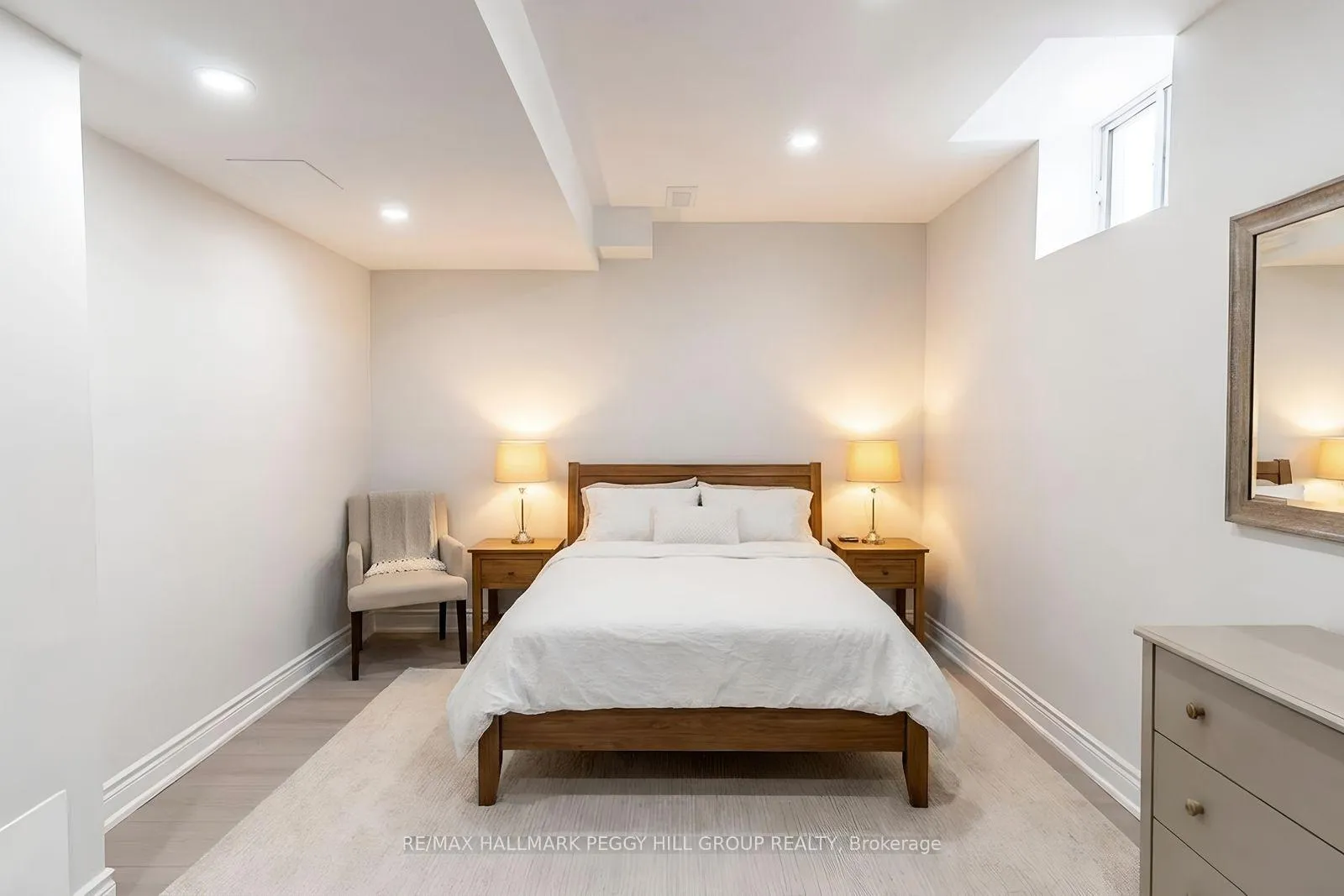 Photo 15 of 12 Valleybrook Road, Barrie, Rural Barrie Southeast — HOMEH