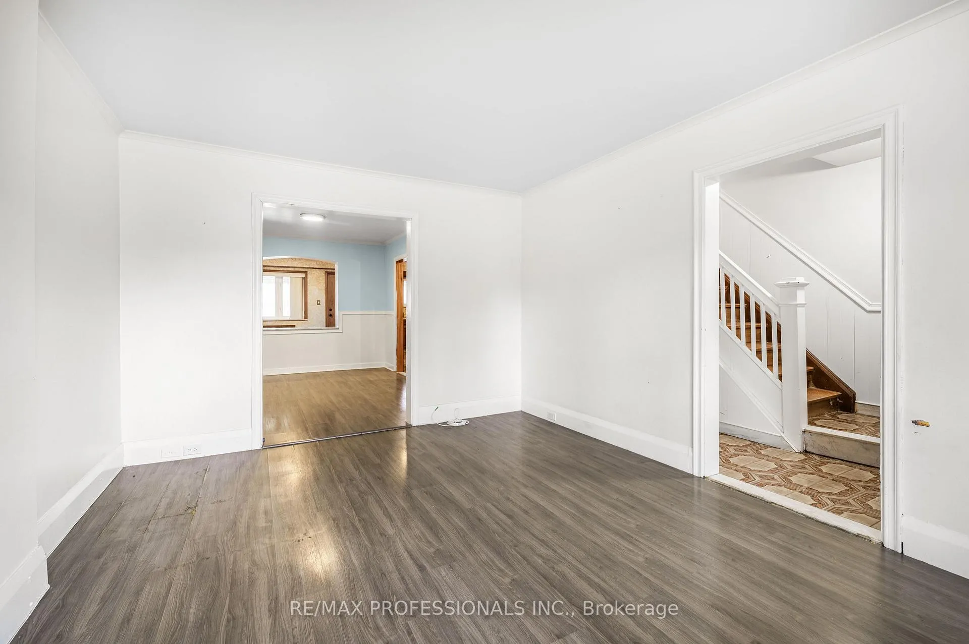 Photo 6 of 560 Atlas Avenue, Toronto, Oakwood Village — HOMEH