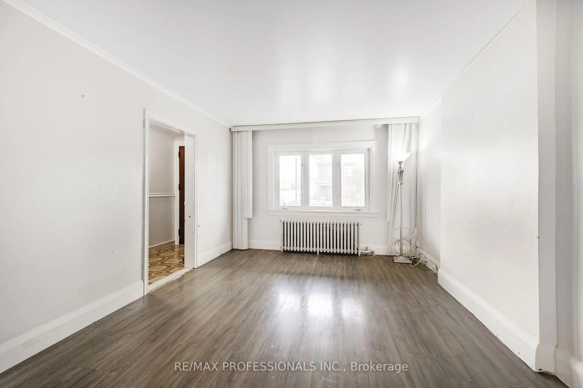 Photo 8 of 560 Atlas Avenue, Toronto, Oakwood Village — HOMEH