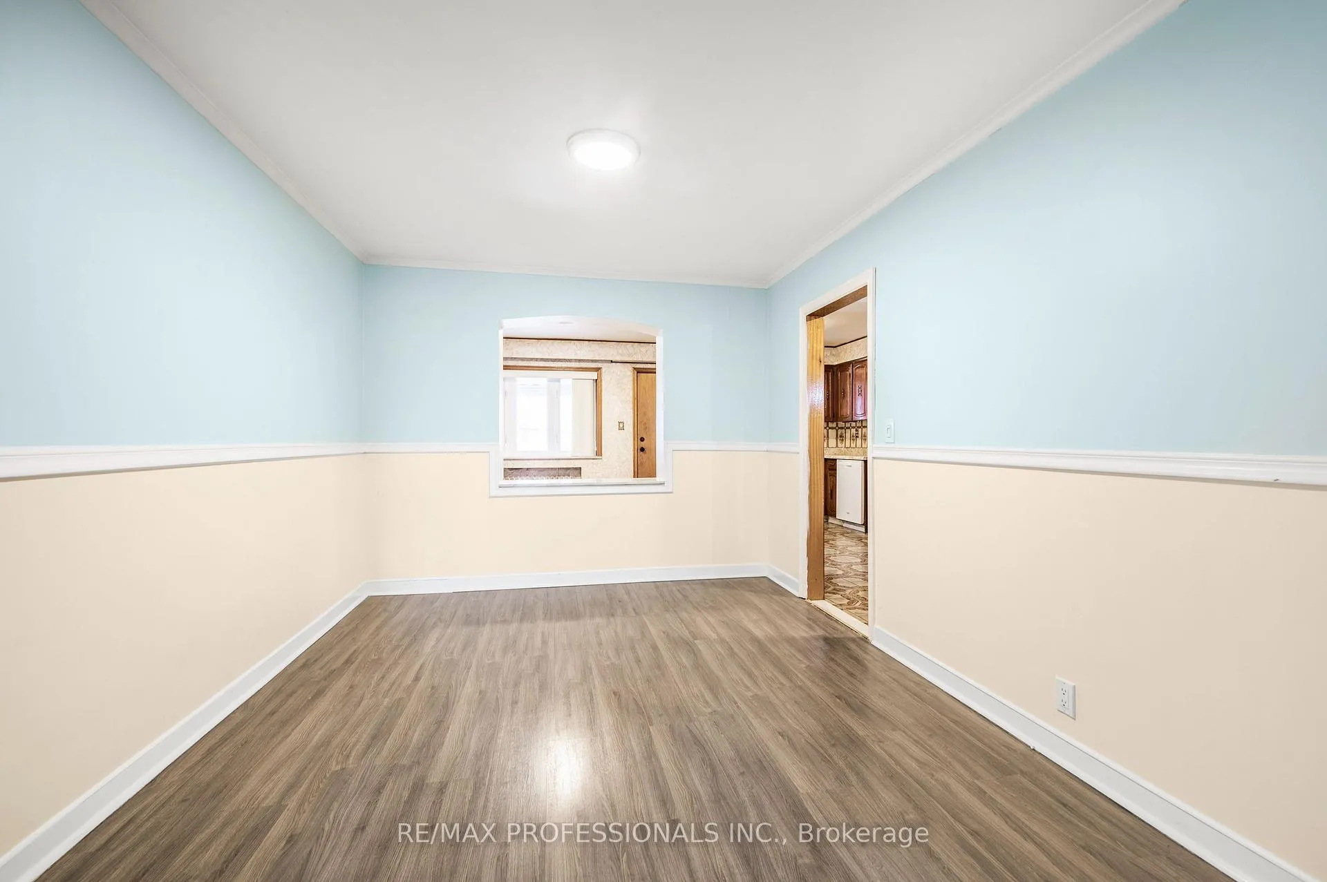 Photo 9 of 560 Atlas Avenue, Toronto, Oakwood Village — HOMEH