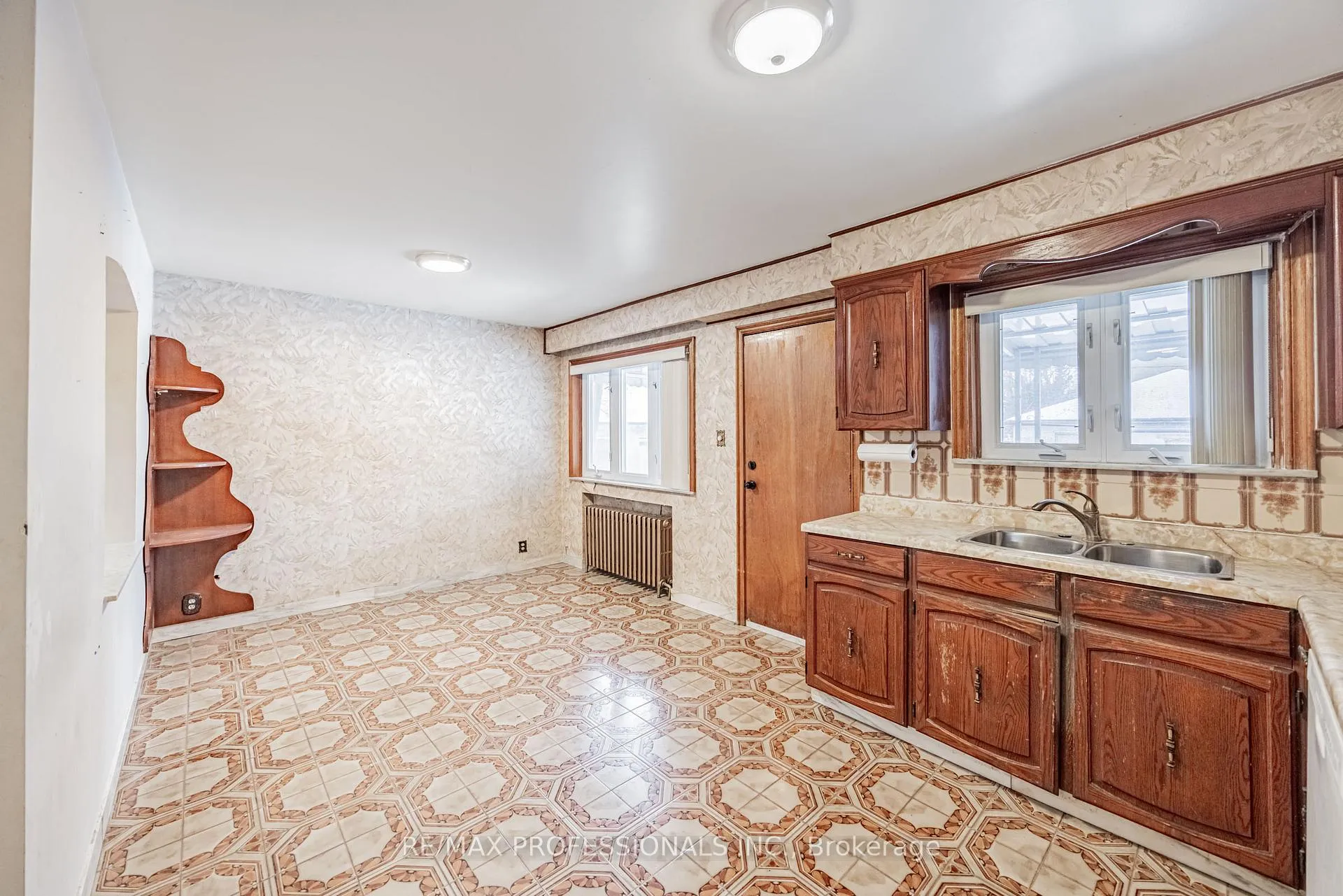 Photo 14 of 560 Atlas Avenue, Toronto, Oakwood Village — HOMEH