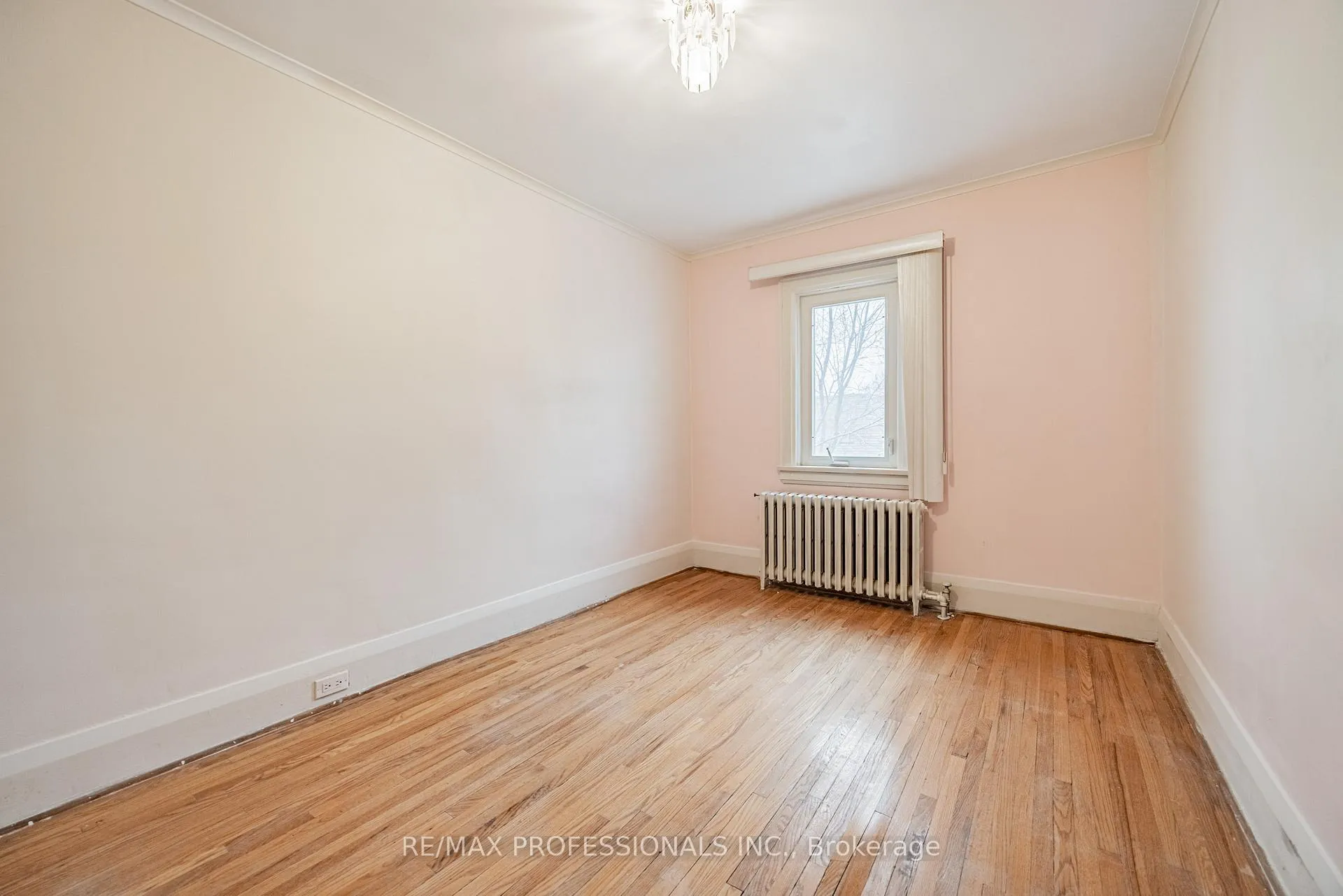 Photo 17 of 560 Atlas Avenue, Toronto, Oakwood Village — HOMEH