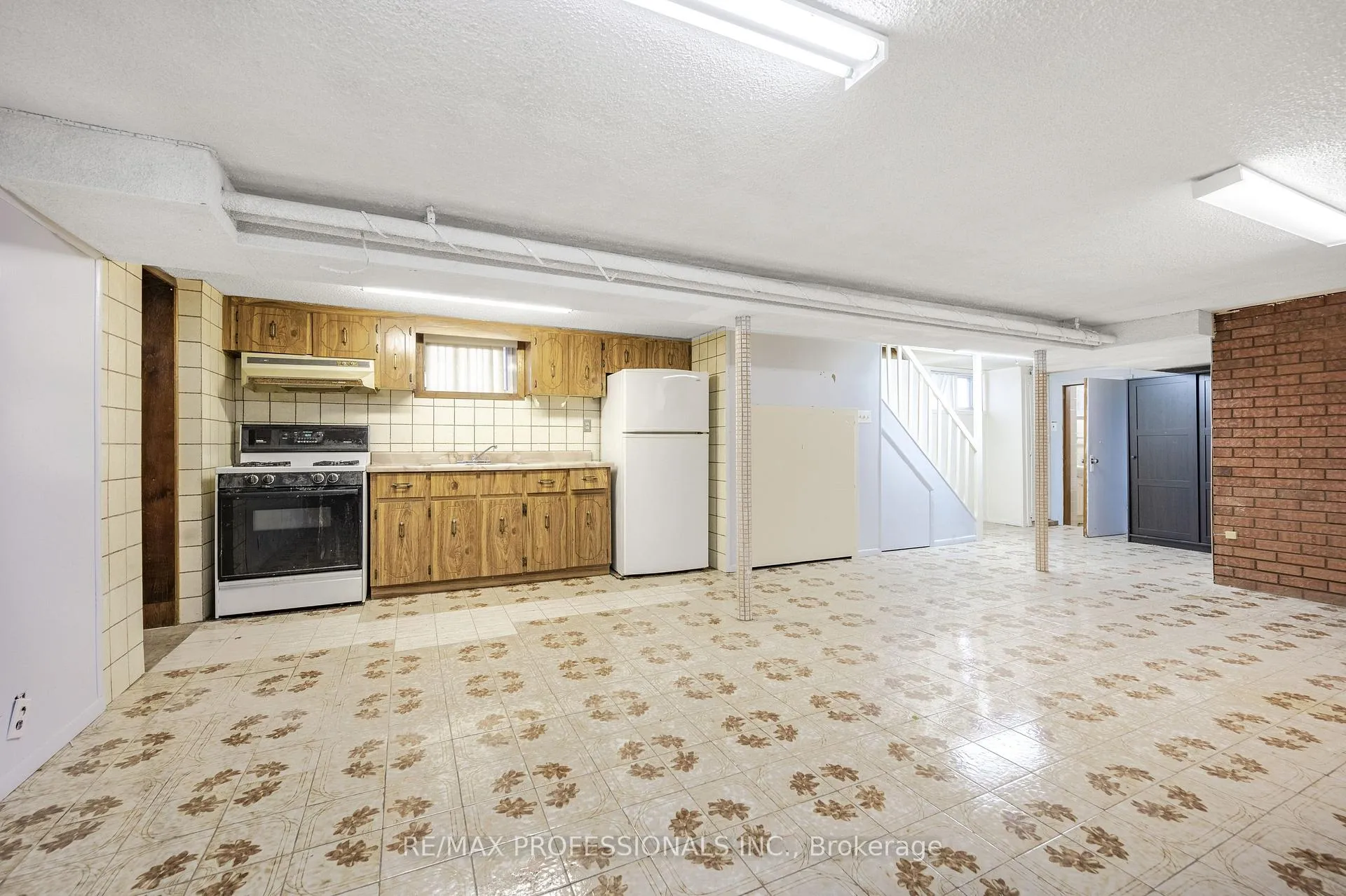 Photo 23 of 560 Atlas Avenue, Toronto, Oakwood Village — HOMEH