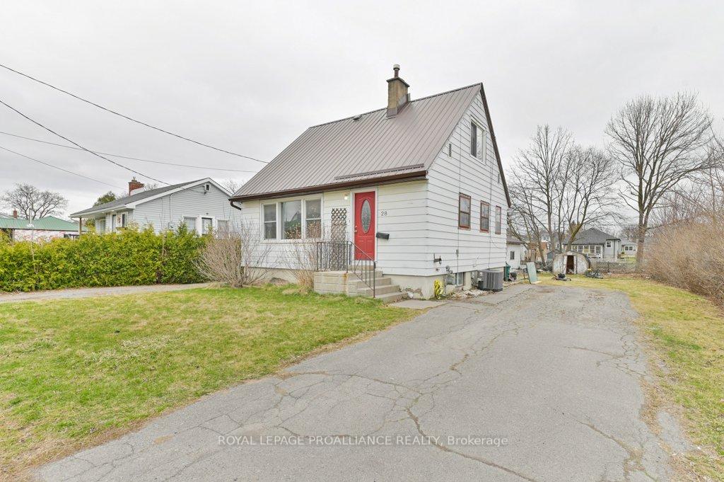 Photo 1 of 28 Russell Street, Belleville, Belleville Ward — HOMEH