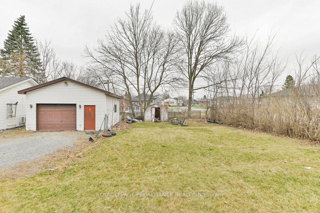 Photo 26 of 28 Russell Street, Belleville, Belleville Ward — HOMEH