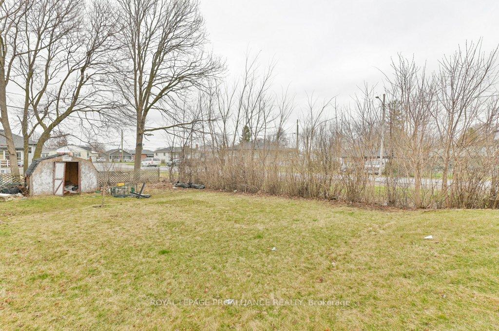 Photo 27 of 28 Russell Street, Belleville, Belleville Ward — HOMEH