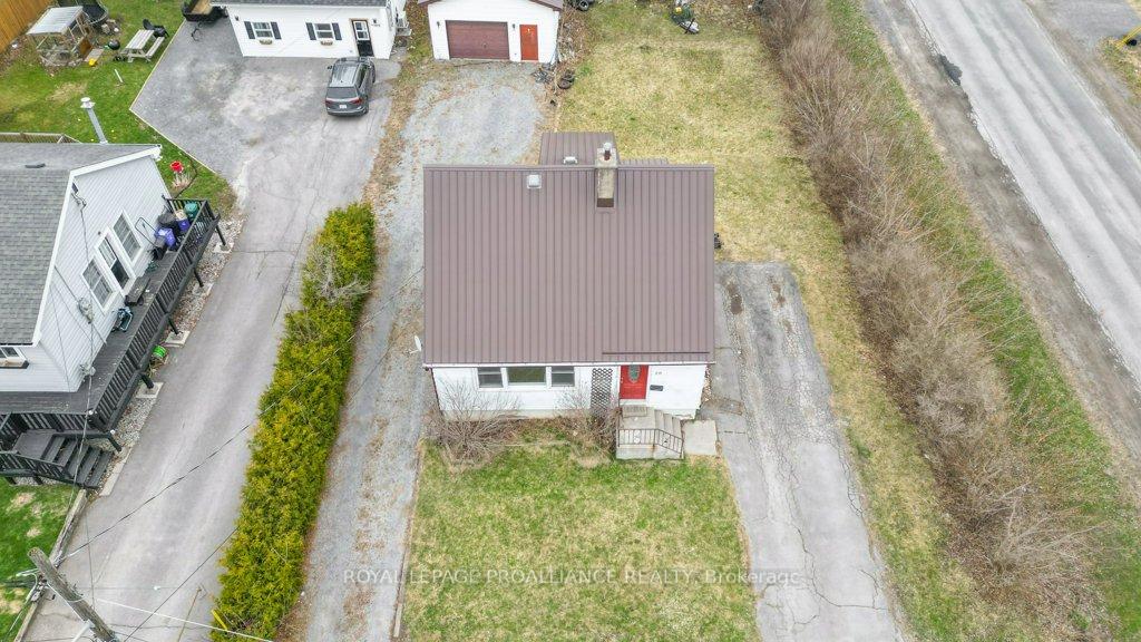 Photo 32 of 28 Russell Street, Belleville, Belleville Ward — HOMEH