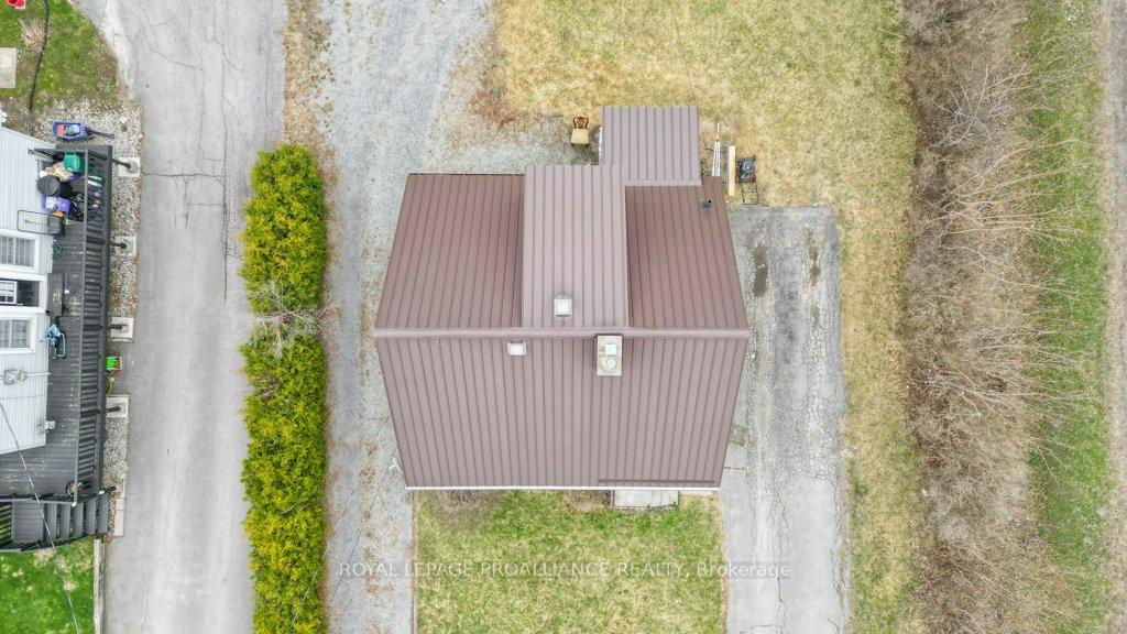 Photo 33 of 28 Russell Street, Belleville, Belleville Ward — HOMEH