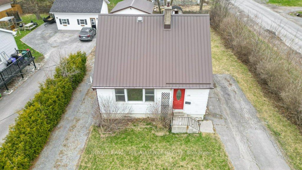 Photo 34 of 28 Russell Street, Belleville, Belleville Ward — HOMEH
