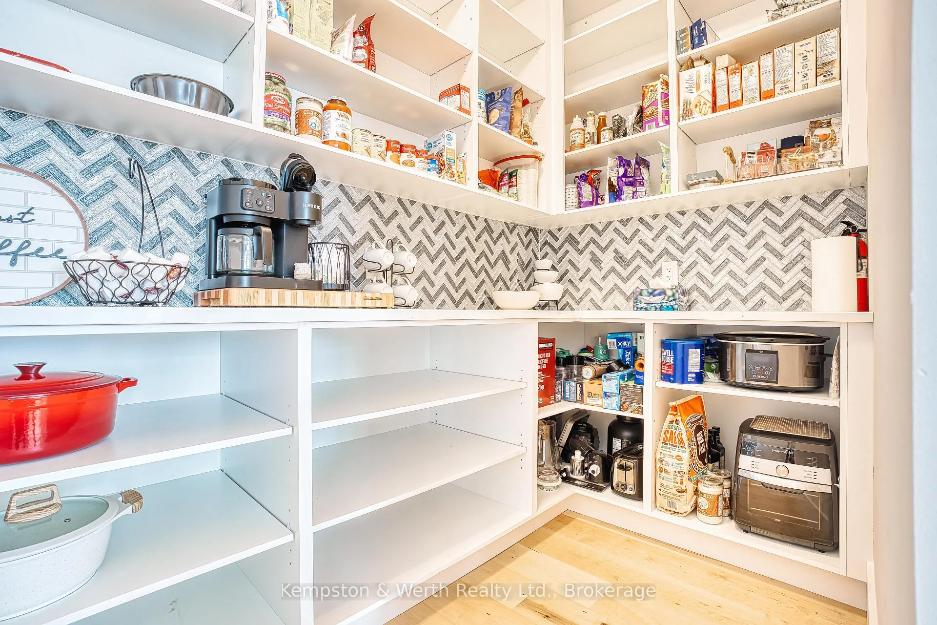 Photo 28 of 1034 Walton Avenue N, North Perth, Wallace — HOMEH