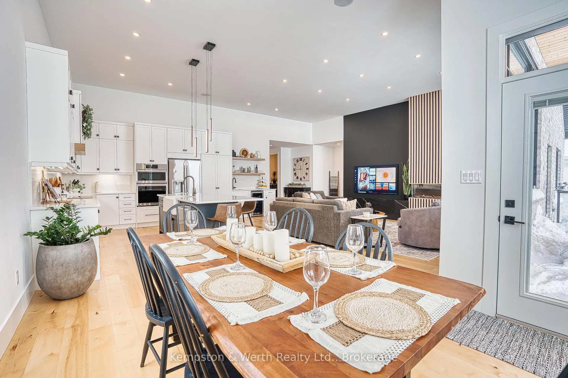 Photo 34 of 1034 Walton Avenue N, North Perth, Wallace — HOMEH