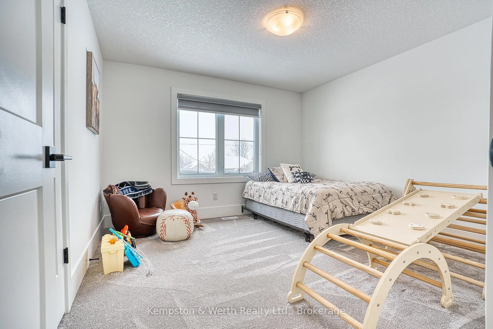 Photo 40 of 1034 Walton Avenue N, North Perth, Wallace — HOMEH