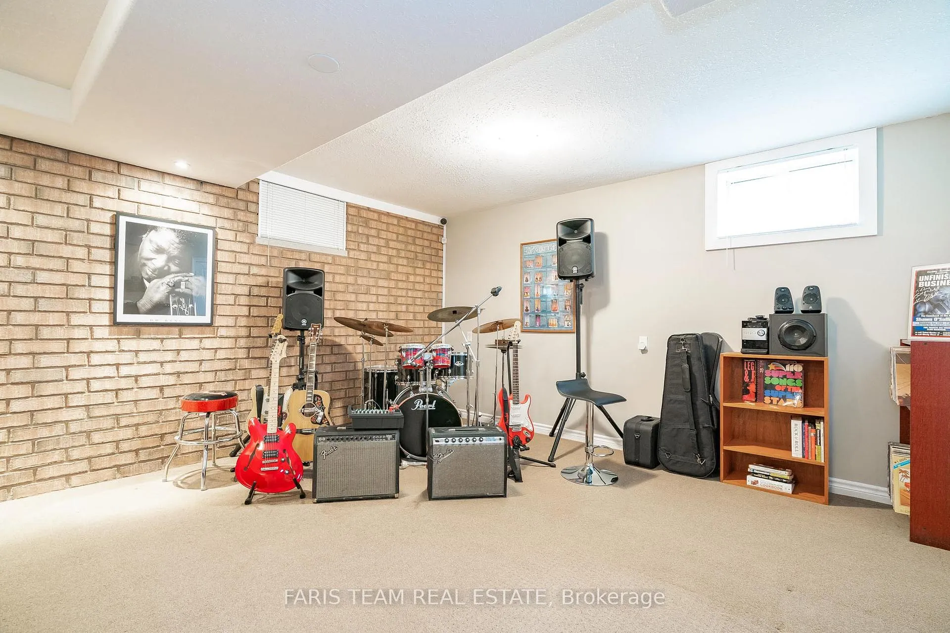 Photo 11 of 187 Sproule Drive, Barrie, Edgehill Drive — HOMEH