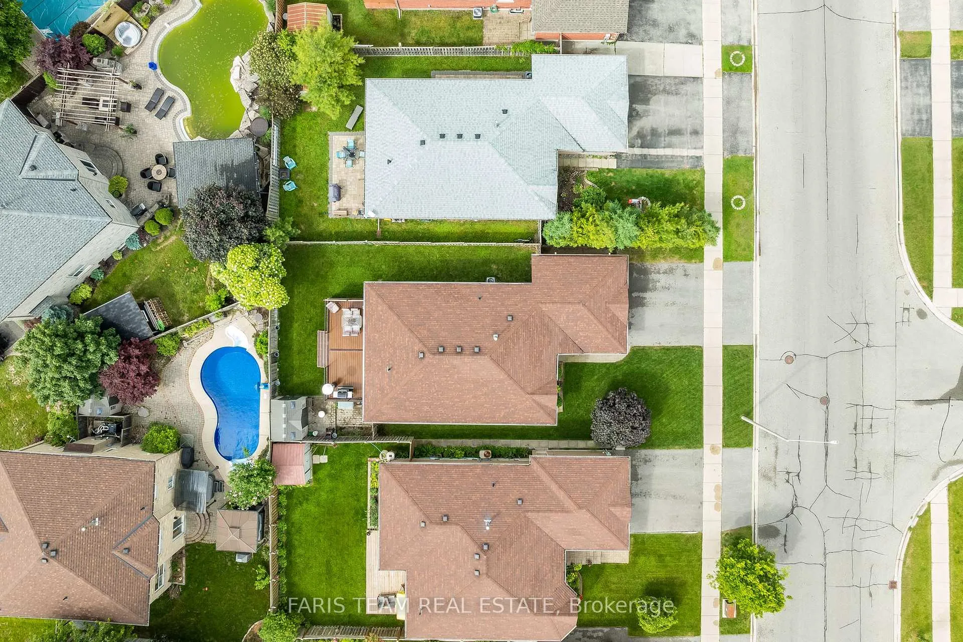 Photo 15 of 187 Sproule Drive, Barrie, Edgehill Drive — HOMEH