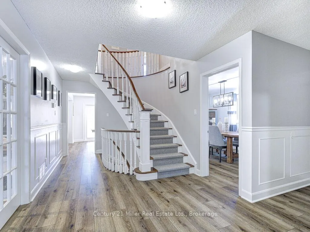 Photo 5 of 1476 Mayors Manor, Oakville, Glen Abbey — HOMEH