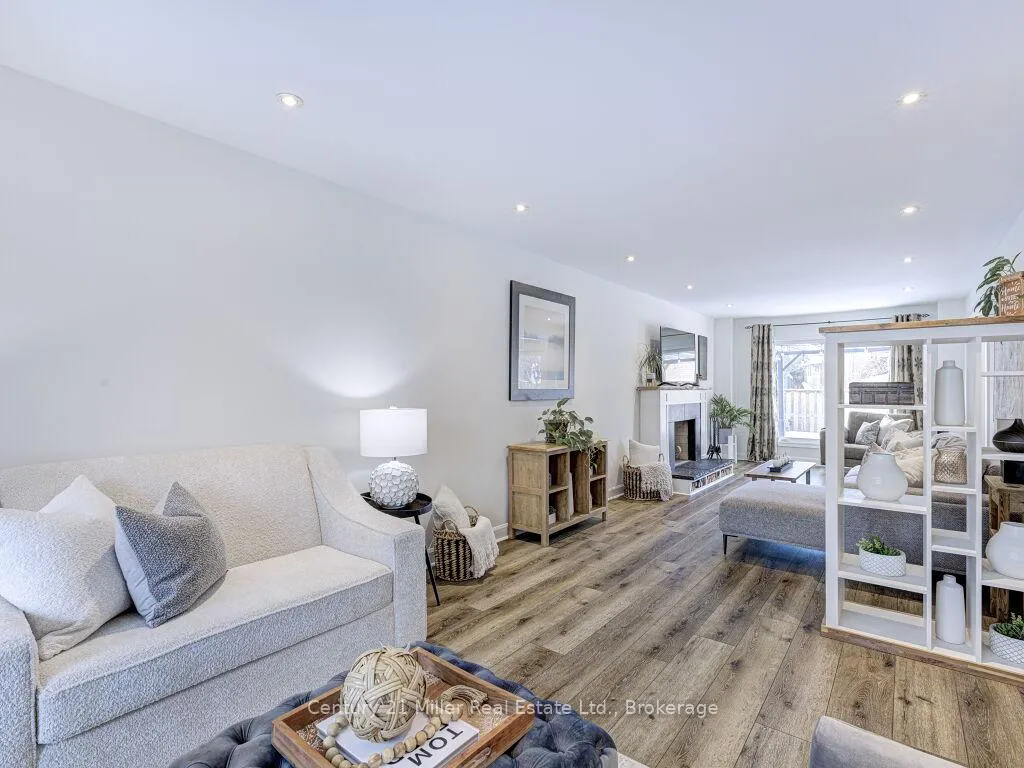 Photo 9 of 1476 Mayors Manor, Oakville, Glen Abbey — HOMEH