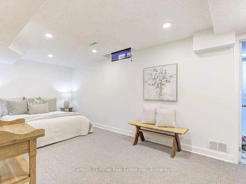 Photo 37 of 1476 Mayors Manor, Oakville, Glen Abbey — HOMEH
