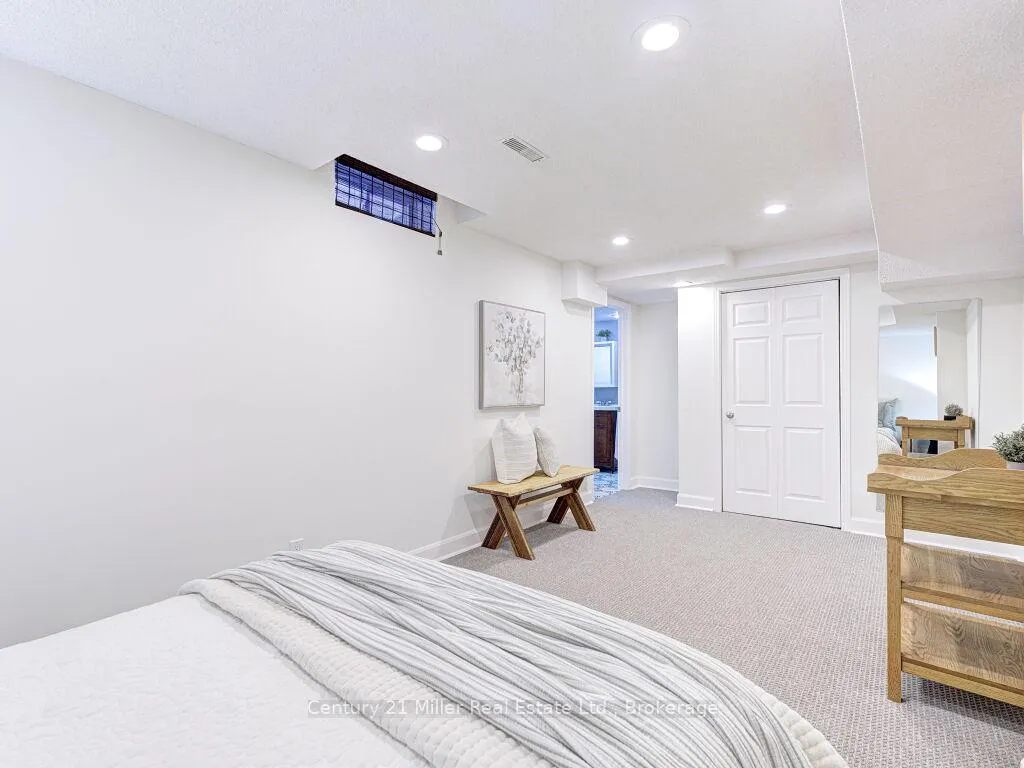Photo 38 of 1476 Mayors Manor, Oakville, Glen Abbey — HOMEH