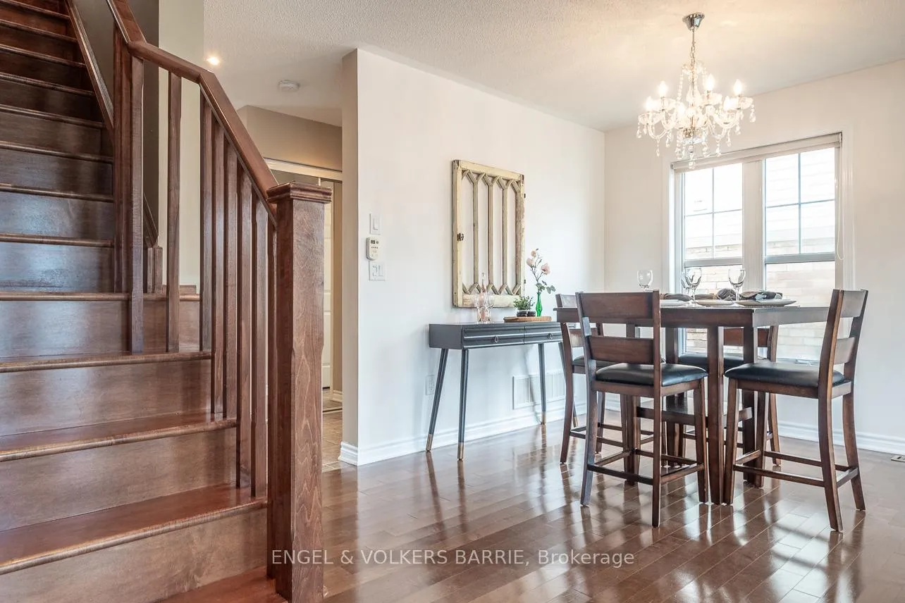 Photo 3 of 29 Ferris Lane, New Tecumseth, Alliston — HOMEH
